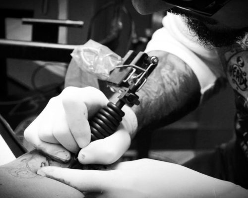 needle_mark